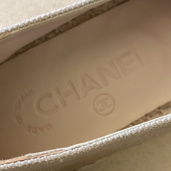 BRAND NEW Size 7 CHANEL Espadrilles in Beige and Black - Picture 7 of 12